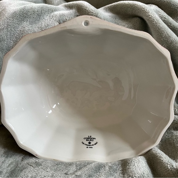 Le Cordon Bleu Franklin Mint Rabbit Bunny Gelatin Jello Mold Vintage EUC - Picture 3 of 5